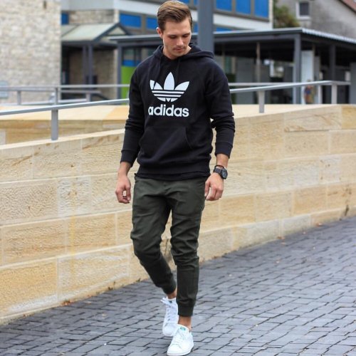Detail Sepatu Gaya Adidas Nomer 18