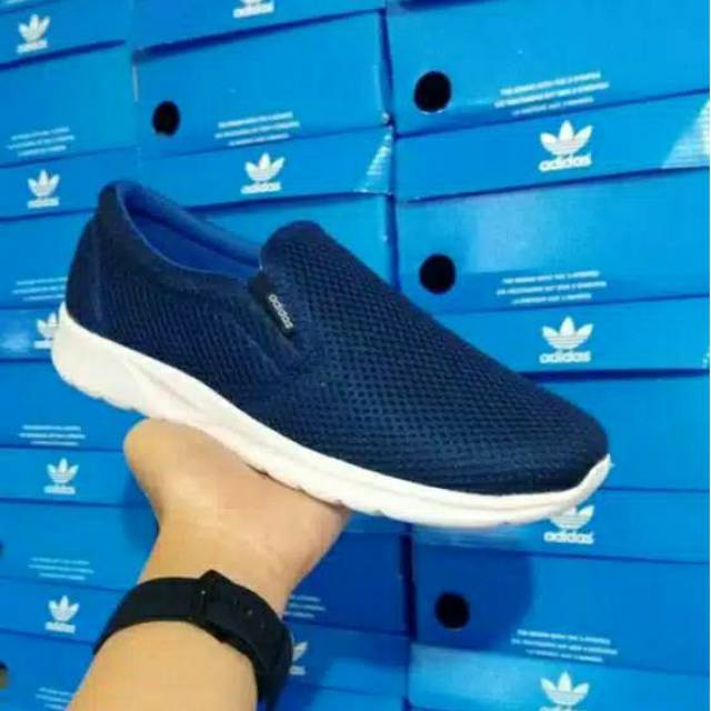 Detail Sepatu Gaya Adidas Nomer 49