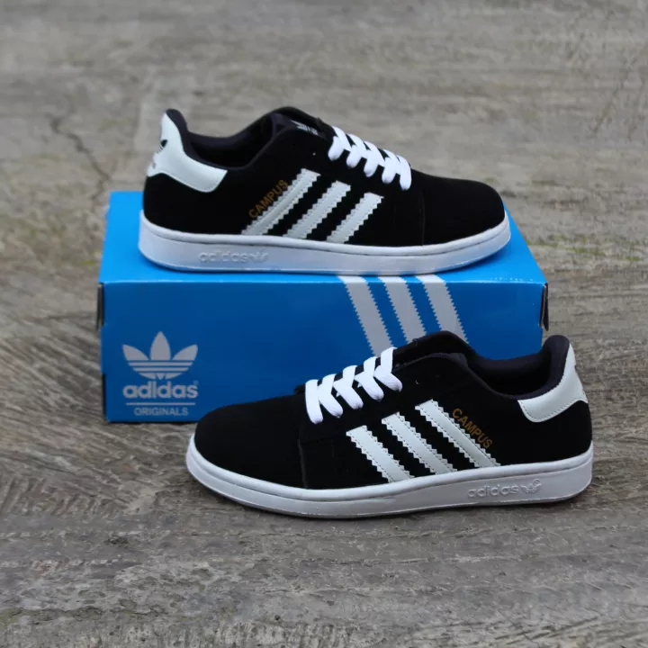 Detail Sepatu Gaya Adidas Nomer 10