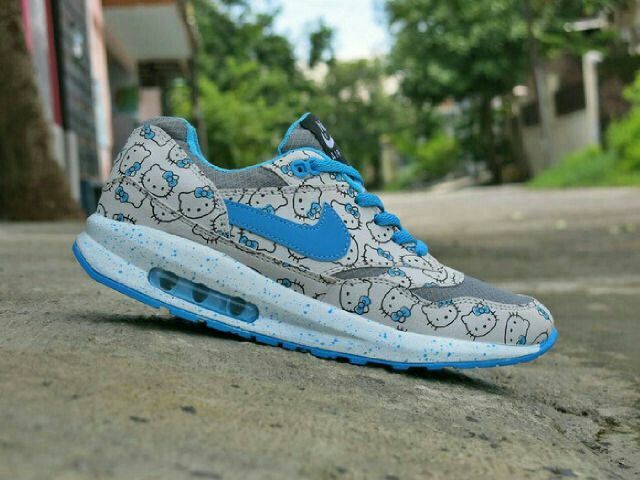 Detail Sepatu Nike Hello Kitty Nomer 11