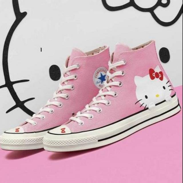 Detail Sepatu Nike Hello Kitty Nomer 15