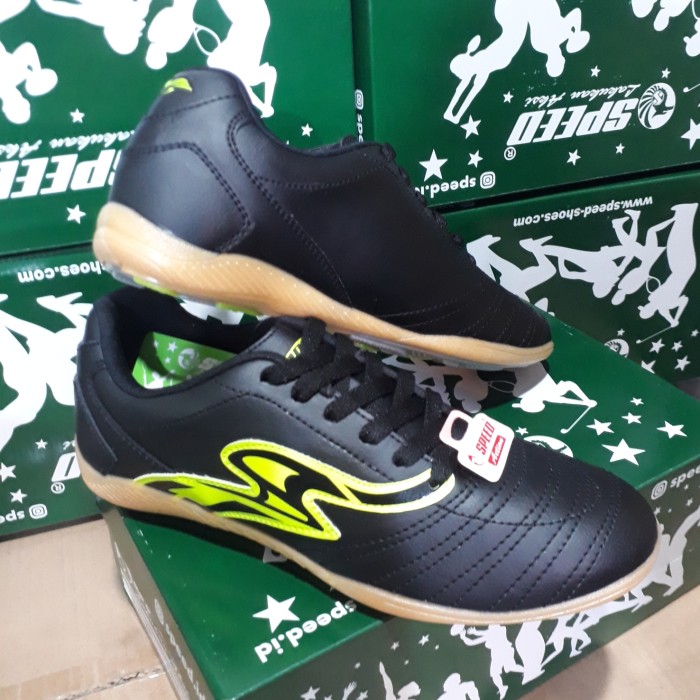 Detail Sepatu Speed Futsal Nomer 38