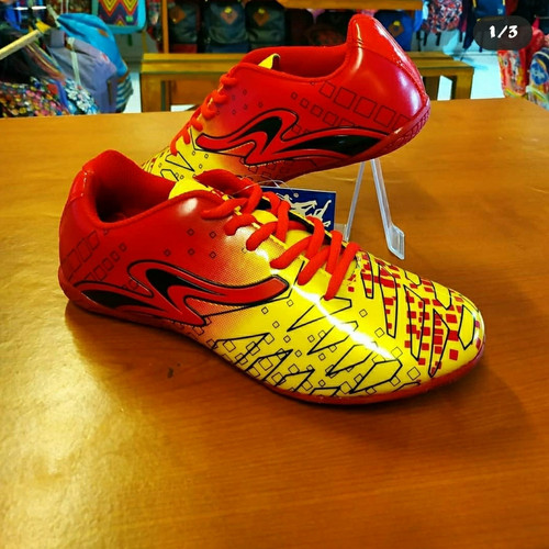 Detail Sepatu Speed Futsal Nomer 7