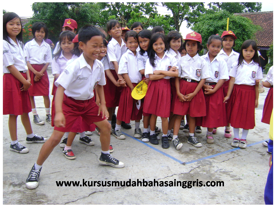 Detail Seragam Sekolah Dalam Bahasa Inggris Nomer 2