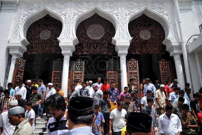 Detail Sholat Jumat Di Rumah Berapa Rakaat Nomer 29