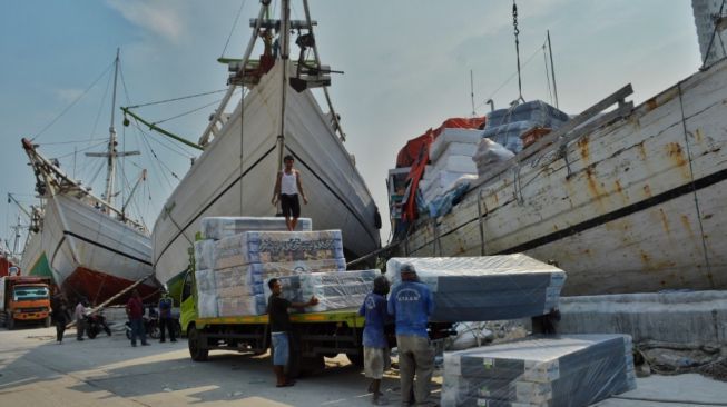 Spot Foto Pelabuhan Sunda Kelapa - KibrisPDR