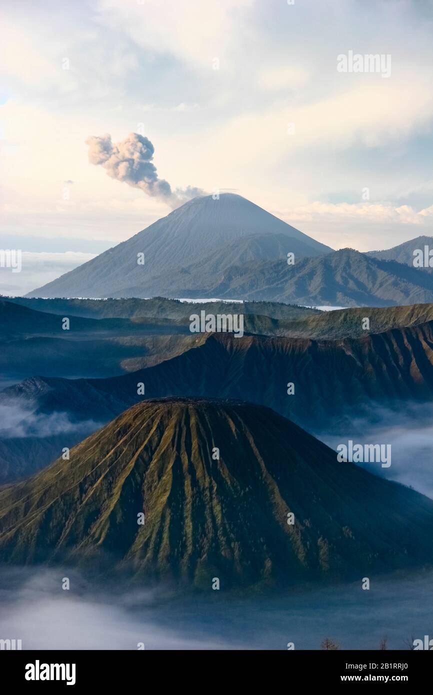 Detail Download Logo Png Gunung Semeru Nomer 15