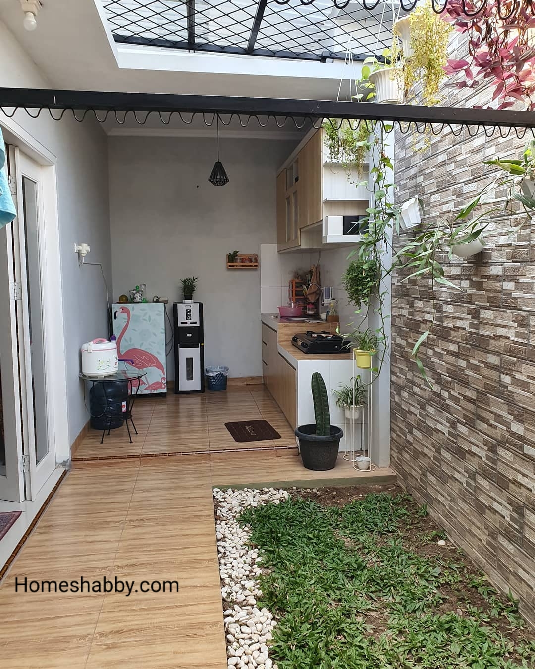 Detail Taman Dalam Rumah Dekat Dapur Nomer 13