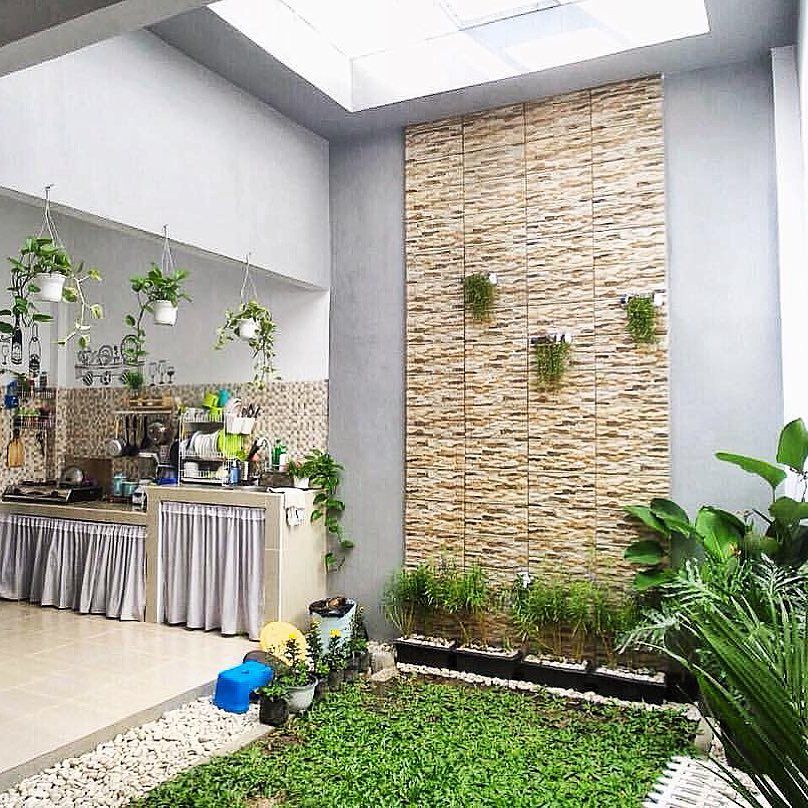 Detail Taman Dalam Rumah Dekat Dapur Nomer 16