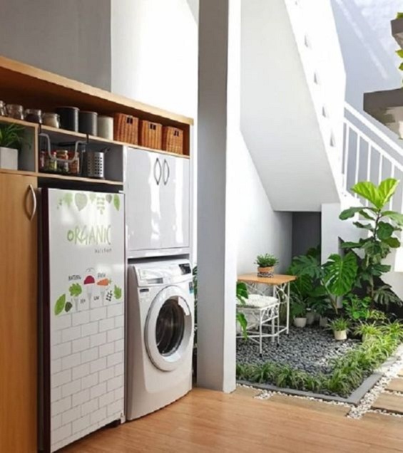 Detail Taman Dalam Rumah Dekat Dapur Nomer 3