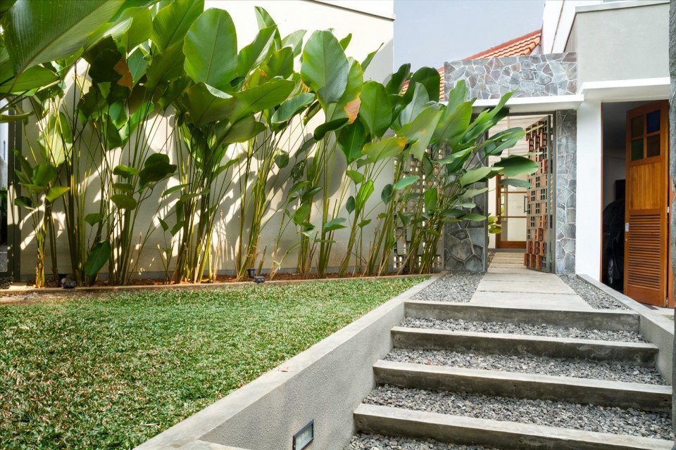 Detail Taman Depan Pagar Rumah Nomer 15