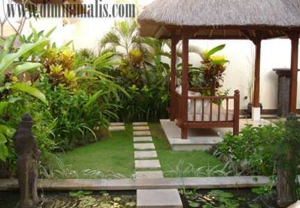 Detail Taman Gazebo Depan Rumah Nomer 35