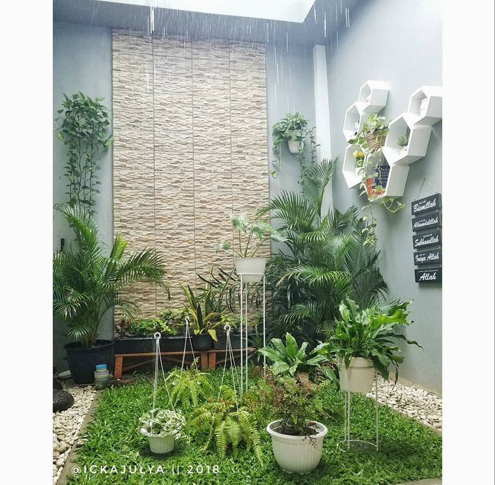 Detail Taman Kecil Di Dalam Rumah Nomer 35