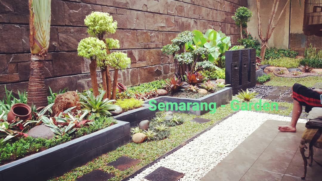 Detail Taman Mewah Depan Rumah Nomer 46