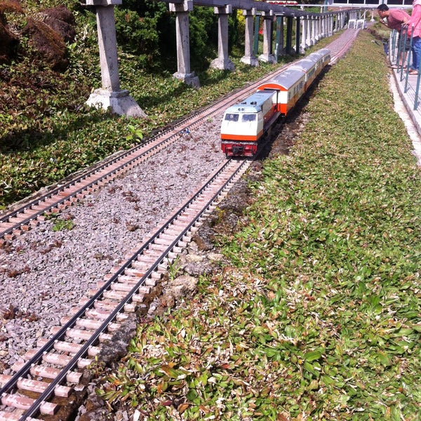 Detail Taman Miniatur Kereta Api Nomer 50