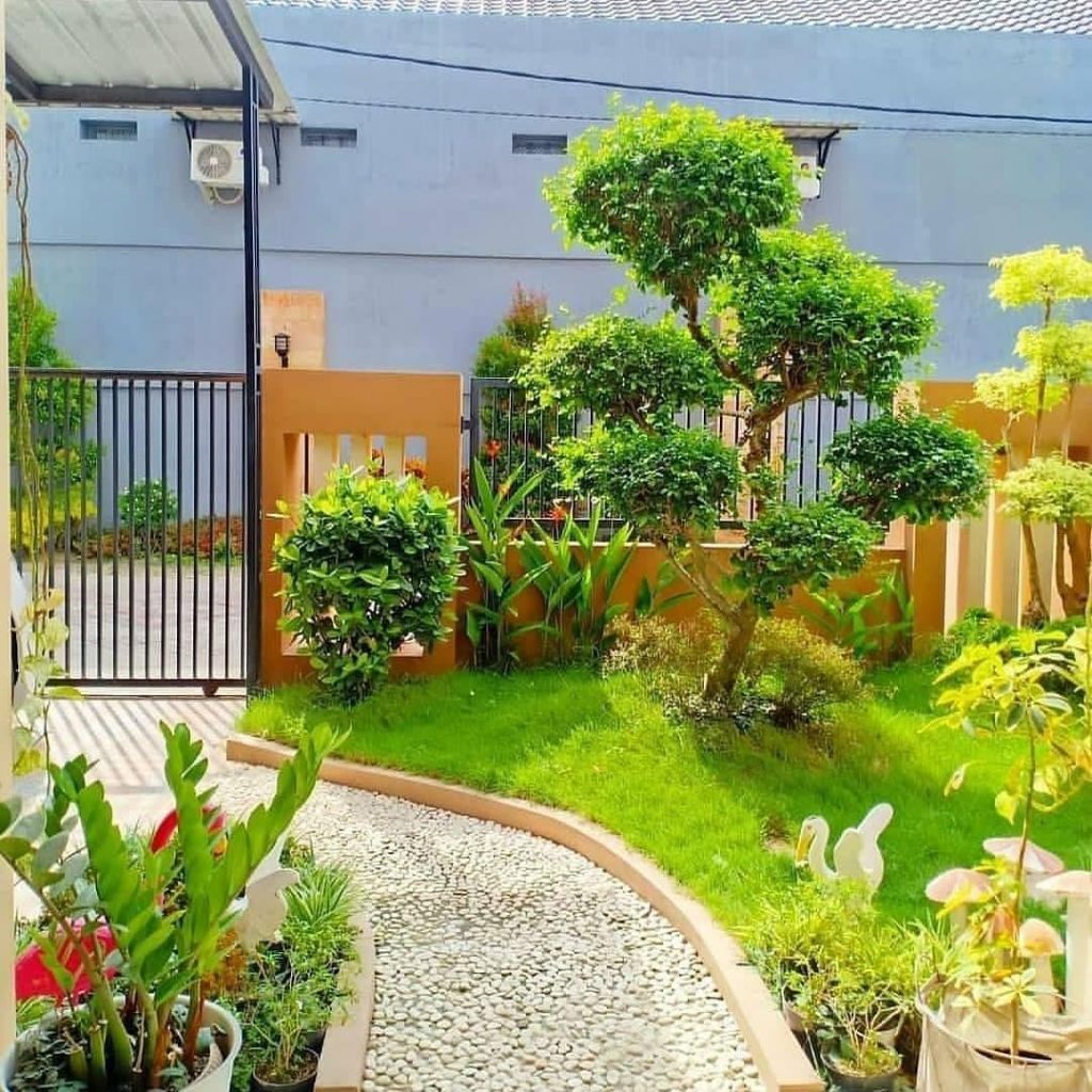Detail Taman Pojok Depan Rumah Nomer 3