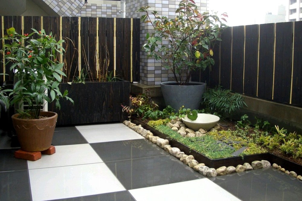 Detail Taman Pojok Depan Rumah Nomer 5