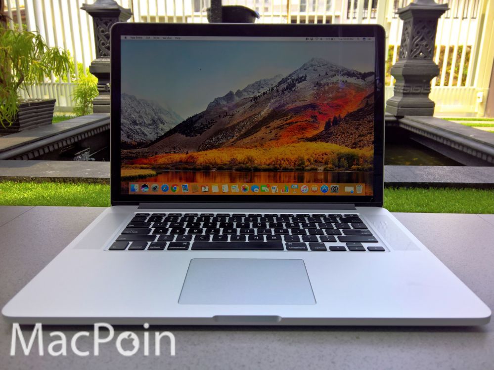 Detail Tampilan Layar Macbook Nomer 13