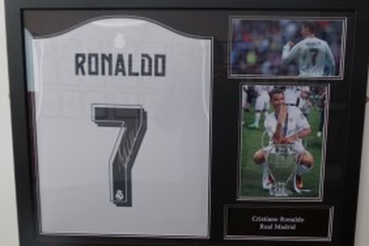 Detail Tanda Tangan Cristiano Ronaldo Nomer 12