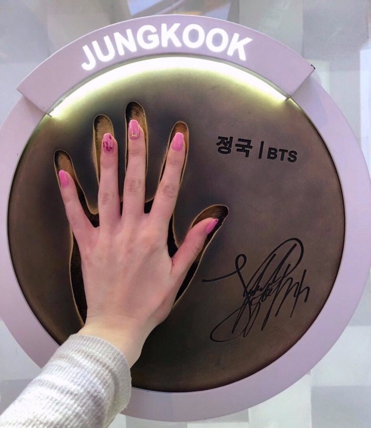 Detail Tanda Tangan Member Bts Asli Nomer 31