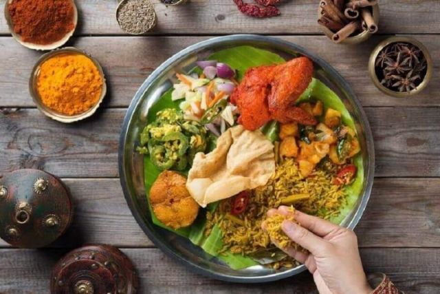Detail Tangan Untuk Makan Nomer 9