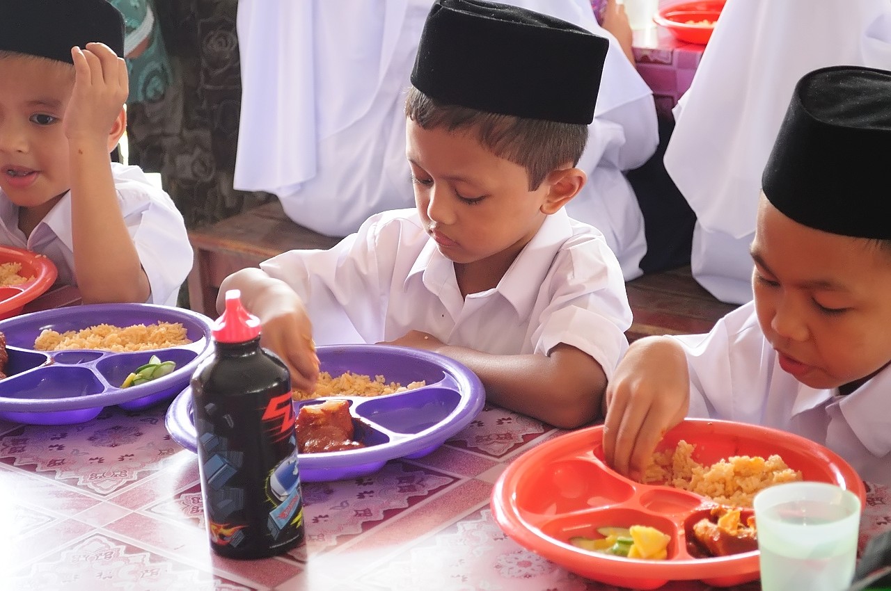 Detail Tangan Untuk Makan Nomer 6