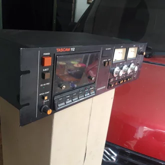 Detail Tape Deck Jadul Nomer 9