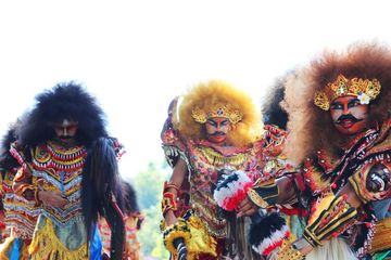 Detail Tari Garuda Nusantara Nomer 35