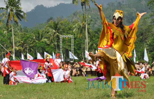 Detail Tari Garuda Nusantara Nomer 36