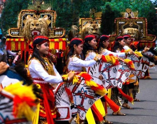 Detail Tari Tradisional Beserta Gambarnya Nomer 22