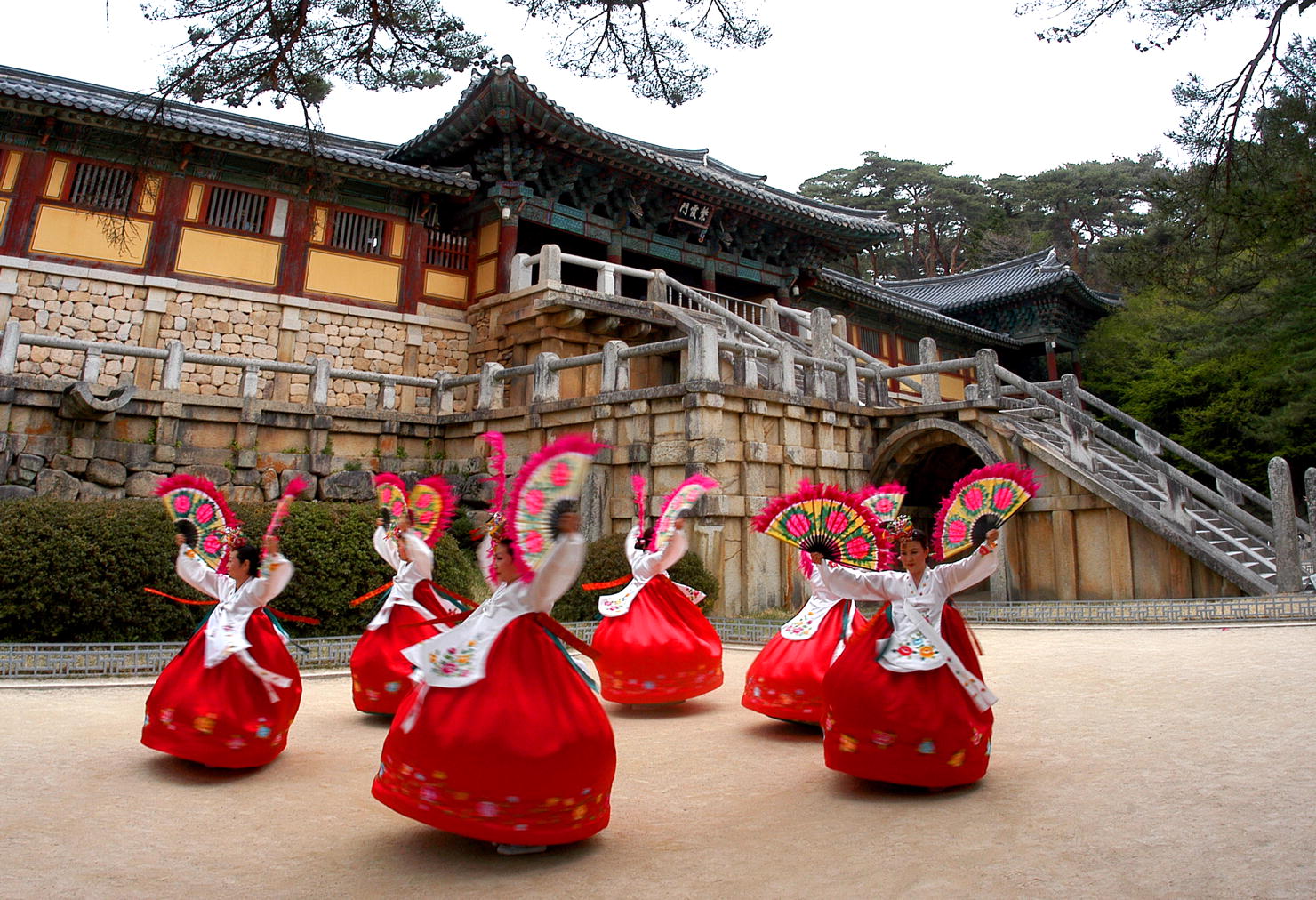 Detail Tari Tradisional Korea Nomer 46