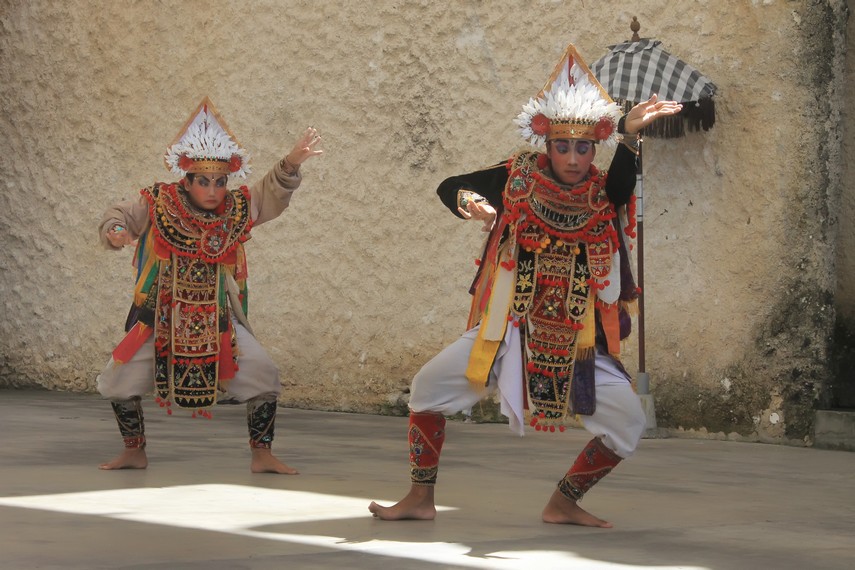 Detail Tari Tradisional Untuk Laki Laki Nomer 26