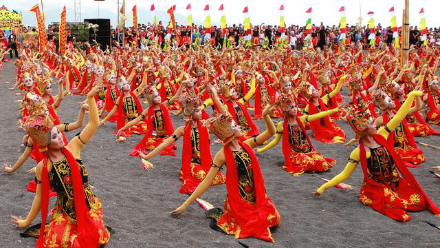 Detail Tari Tradisional Untuk Laki Laki Nomer 38