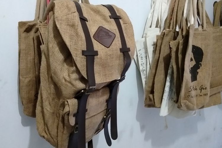 Detail Tas Dari Karung Goni Nomer 26