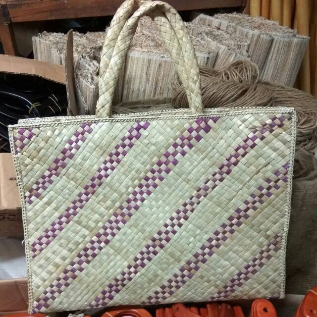 Detail Tas Daun Pandan Nomer 11