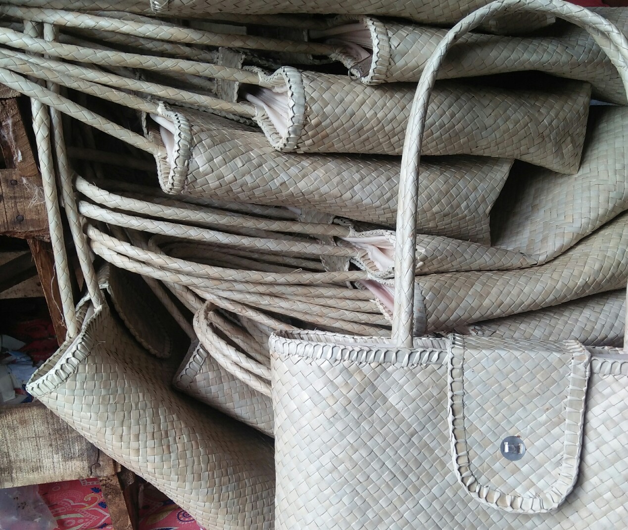 Detail Tas Daun Pandan Nomer 18