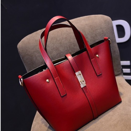 Detail Tas Merah Maroon Nomer 11