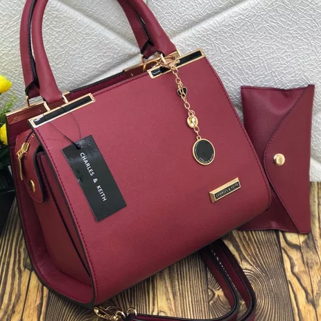 Detail Tas Merah Maroon Nomer 19