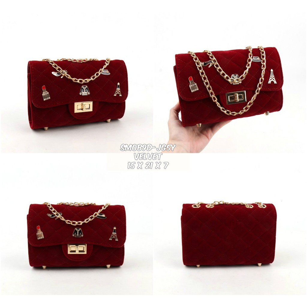 Detail Tas Merah Maroon Nomer 4