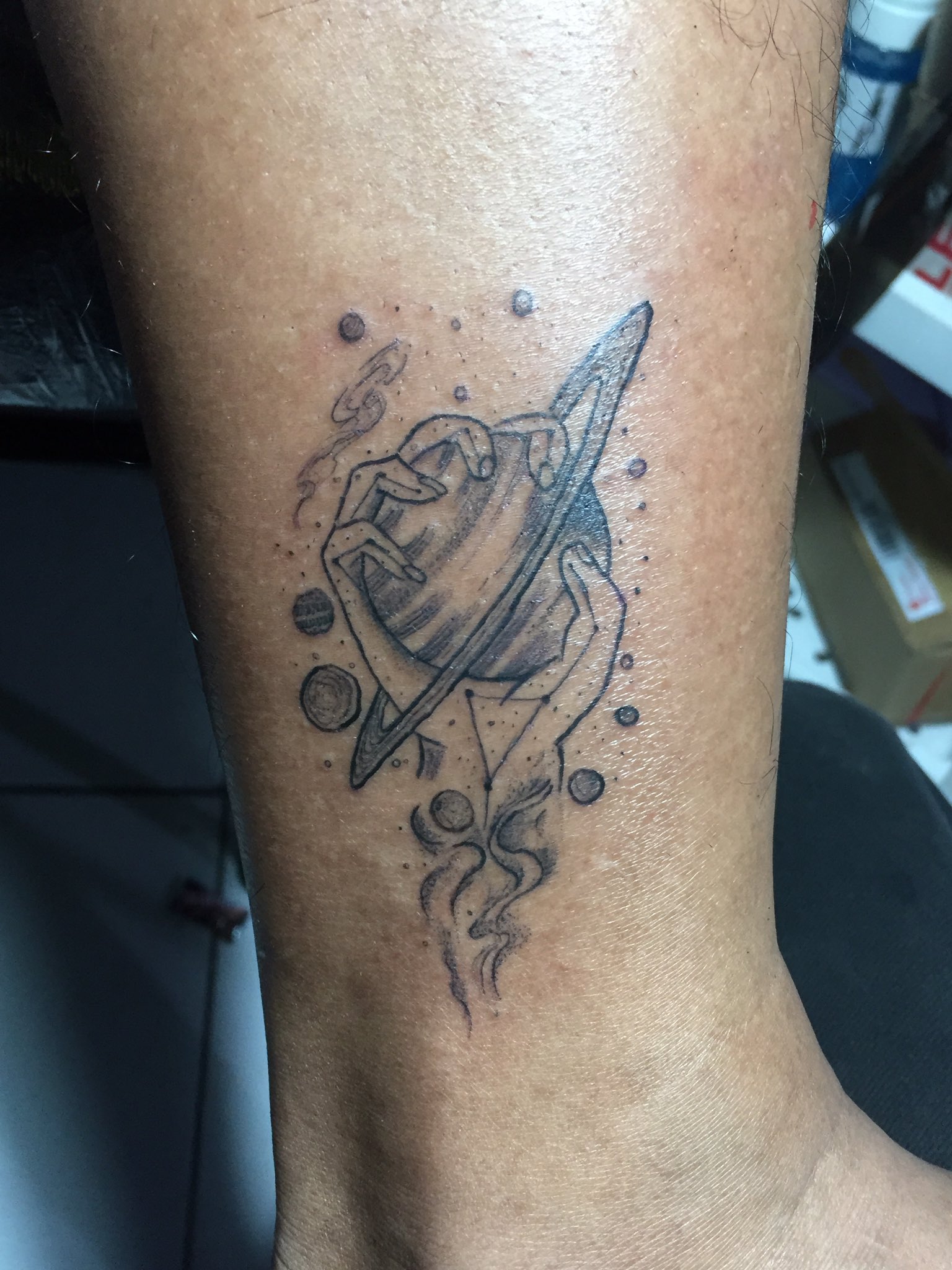 Detail Tato Di Kaki Simple Nomer 40