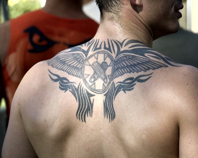 Detail Tato Di Punggung Simple Nomer 26