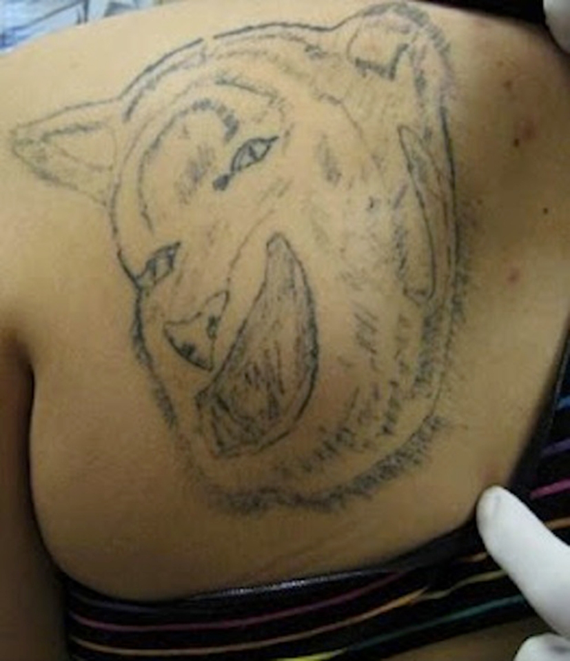 Detail Tato Di Punggung Simple Nomer 45