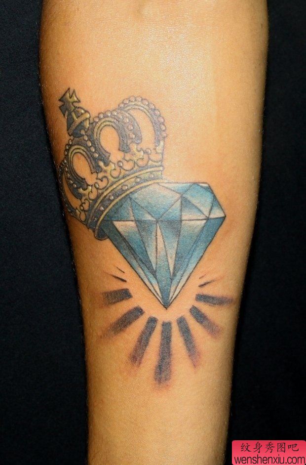 Detail Tato Diamond Mahkota Nomer 31