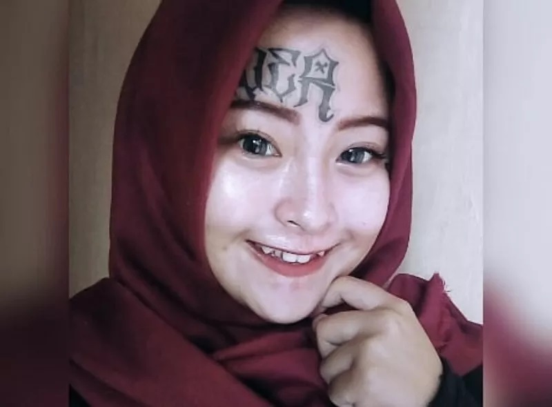 Detail Tato Wajah Wanita Nomer 23