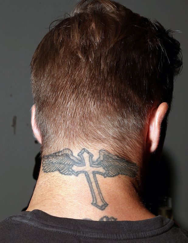 Detail Tatto Salib Nomer 29