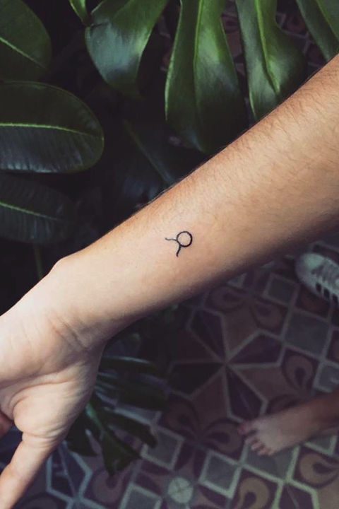 Detail Tatto Simple Di Tangan Nomer 39