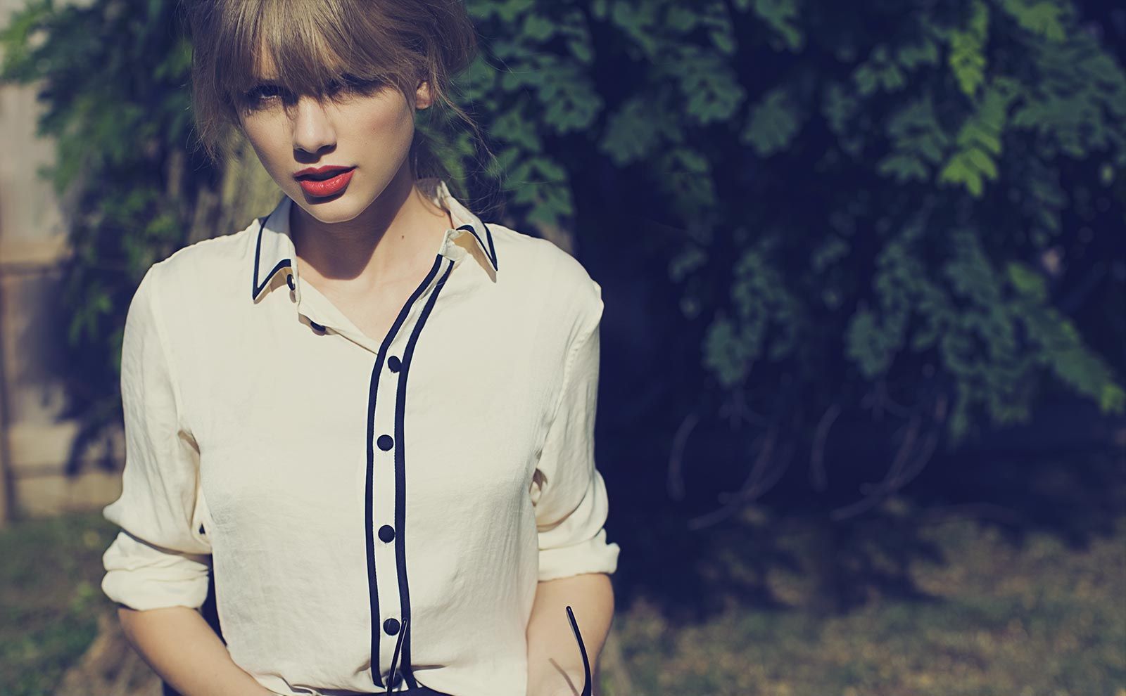 Detail Taylor Swift Red Wallpaper Nomer 25