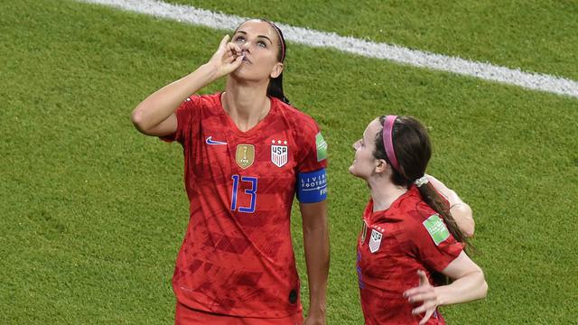 Detail Team Sepak Bola Alex Morgan Dengan Gambar Nomer 27