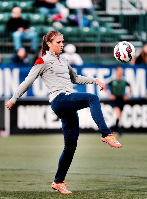 Detail Team Sepak Bola Alex Morgan Dengan Gambar Nomer 39