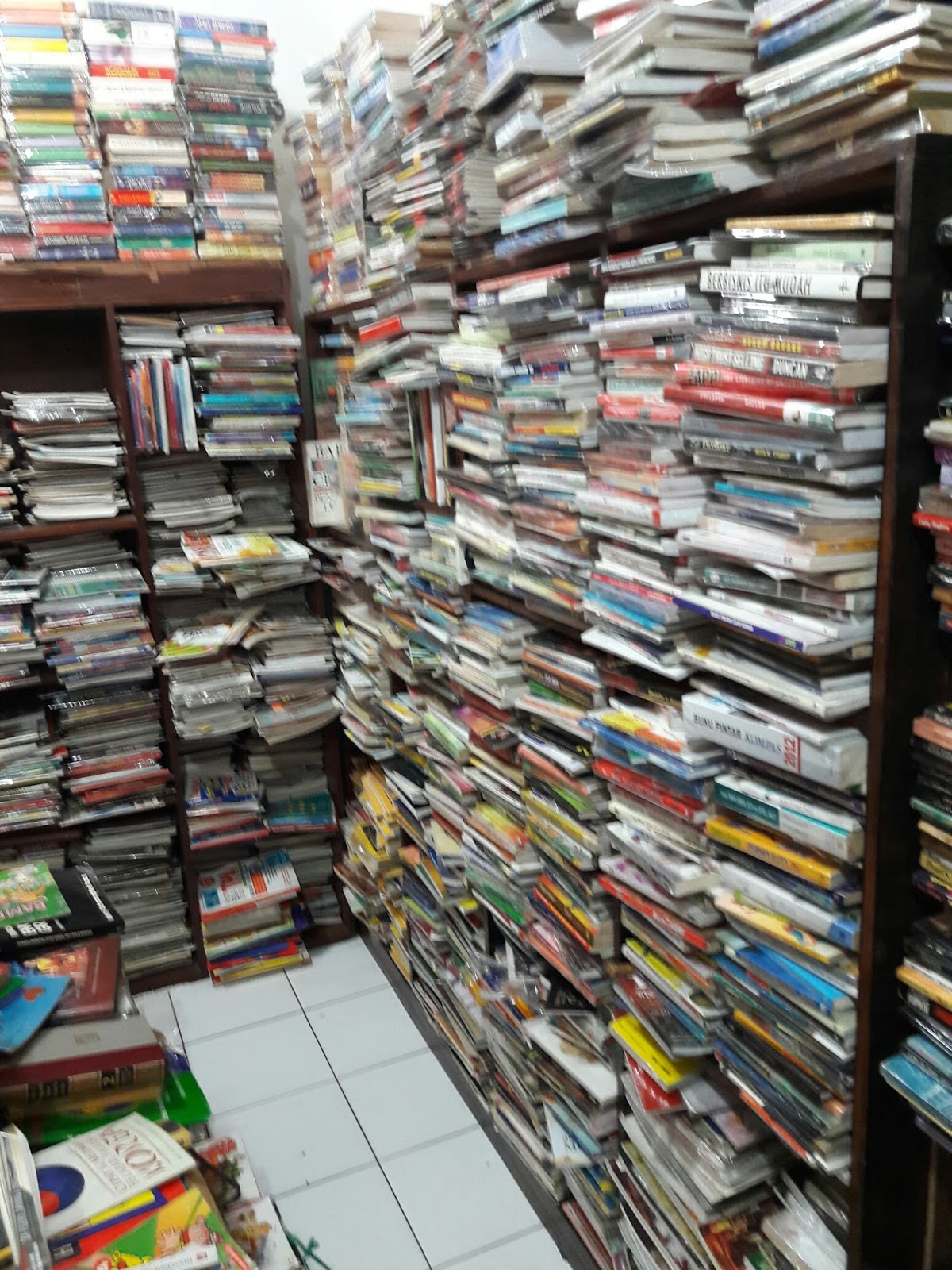 Detail Tempat Jual Buku Bekas Nomer 36